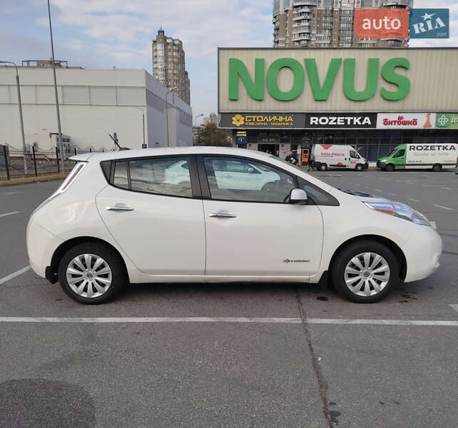 Хэтчбек Nissan Leaf 2017 в Киеве