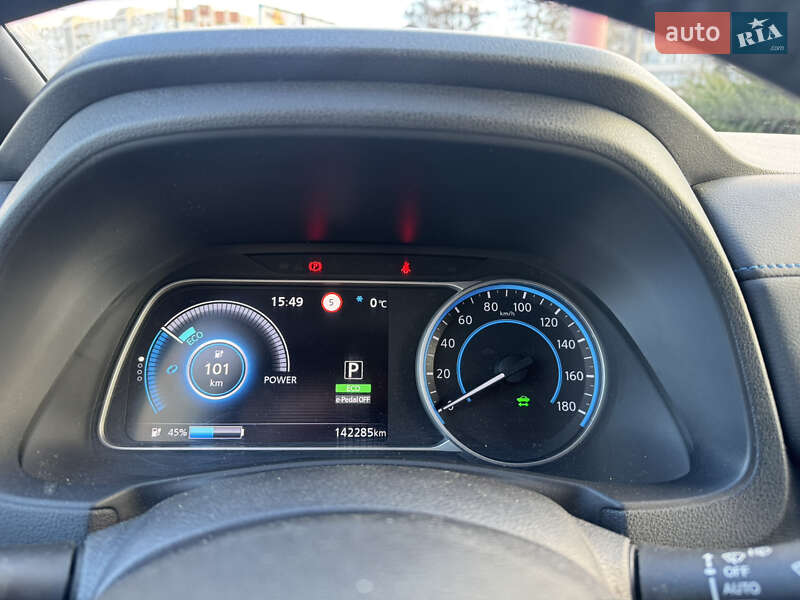 Хетчбек Nissan Leaf 2018 в Миколаєві