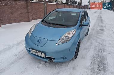 Хэтчбек Nissan Leaf 2015 в Киеве