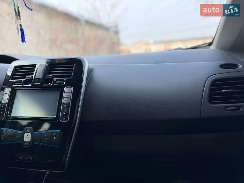 Хэтчбек Nissan Leaf 2014 в Львове фото 7 Хэтчбек Nissan Leaf 2014 в Львове