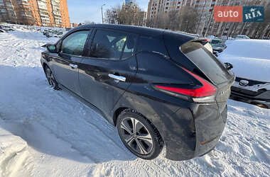 Хэтчбек Nissan Leaf 2019 в Ровно