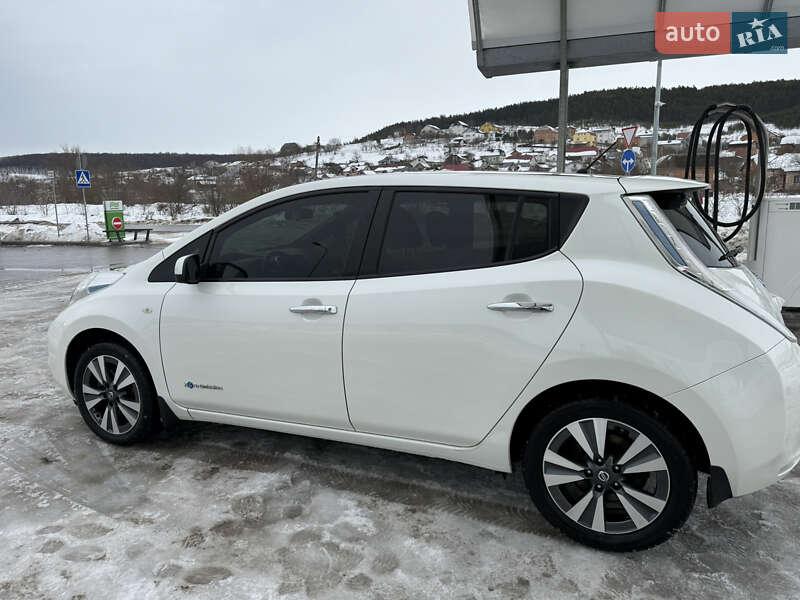 Хэтчбек Nissan Leaf 2015 в Бережанах фото 5 Хэтчбек Nissan Leaf 2015 в Бережанах