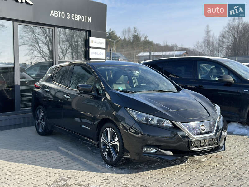 Хэтчбек Nissan Leaf 2018 в Львове