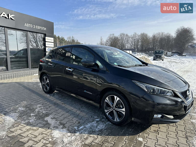 Хэтчбек Nissan Leaf 2018 в Львове