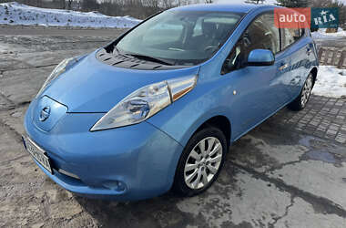 Хэтчбек Nissan Leaf 2014 в Новом Роздоле