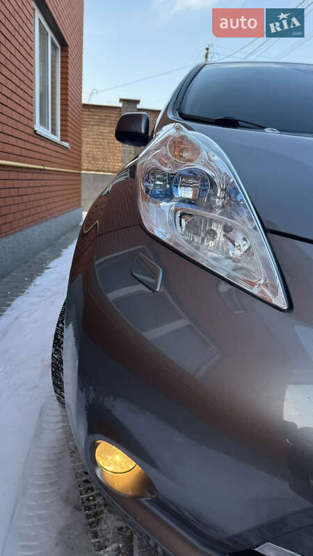 Хэтчбек Nissan Leaf 2015 в Виннице фото 6 Хэтчбек Nissan Leaf 2015 в Виннице