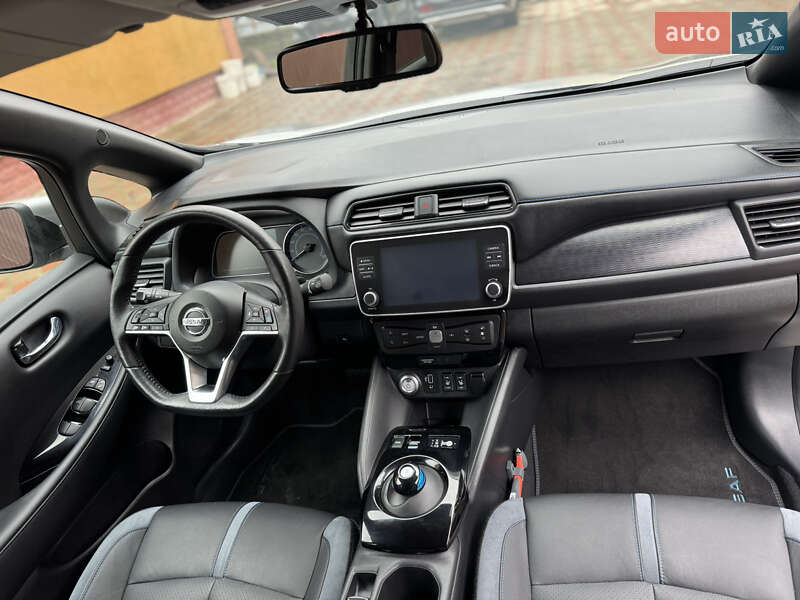 Хэтчбек Nissan Leaf 2019 в Ровно