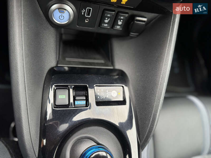 Хэтчбек Nissan Leaf 2019 в Ровно
