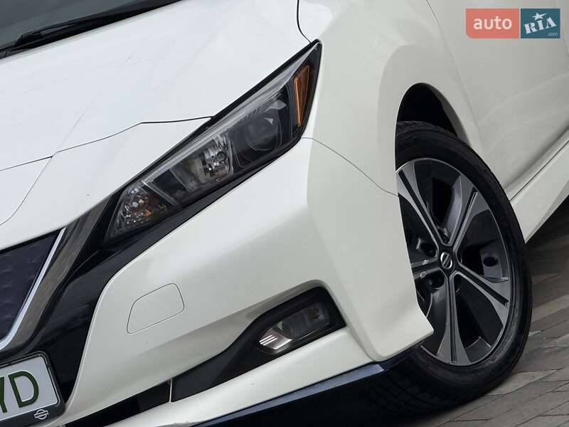 Хэтчбек Nissan Leaf 2020 в Дрогобыче