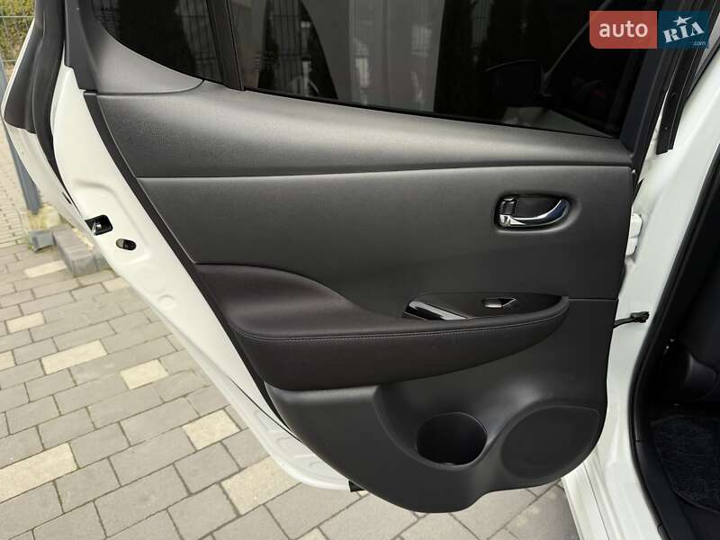 Хэтчбек Nissan Leaf 2020 в Дрогобыче