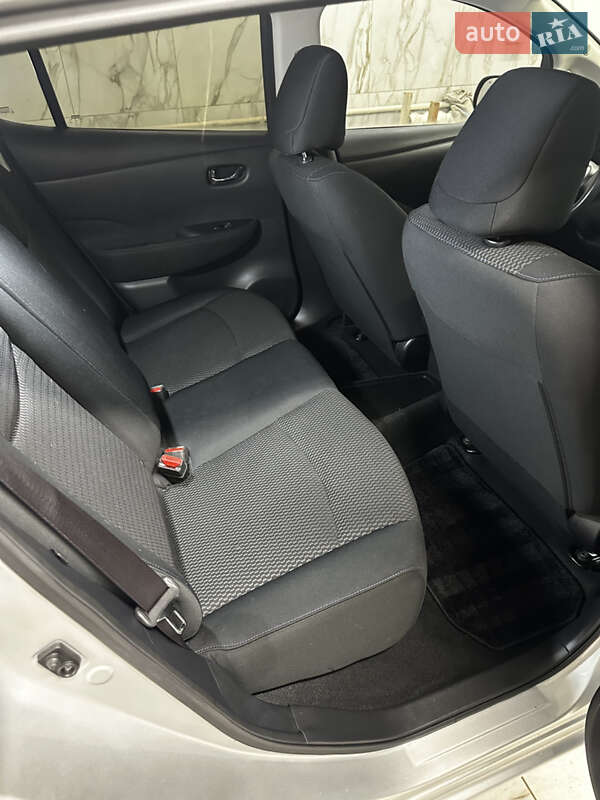 Хэтчбек Nissan Leaf 2014 в Житомире