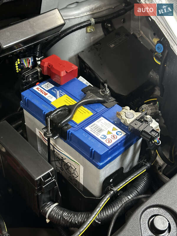 Хэтчбек Nissan Leaf 2014 в Житомире