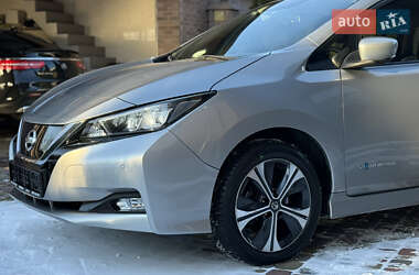 Хэтчбек Nissan Leaf 2019 в Ровно