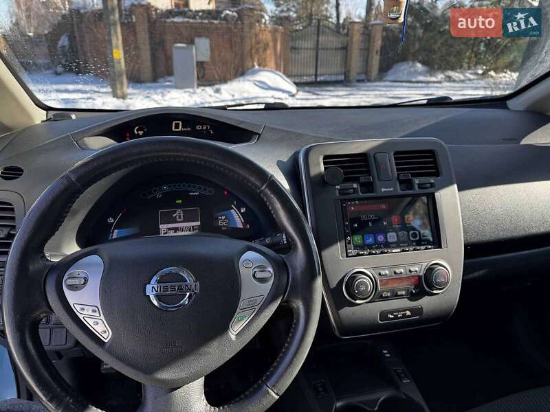 Хетчбек Nissan Leaf 2015 в Києві