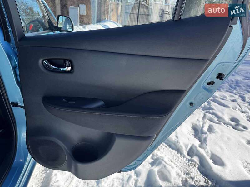 Хетчбек Nissan Leaf 2015 в Києві