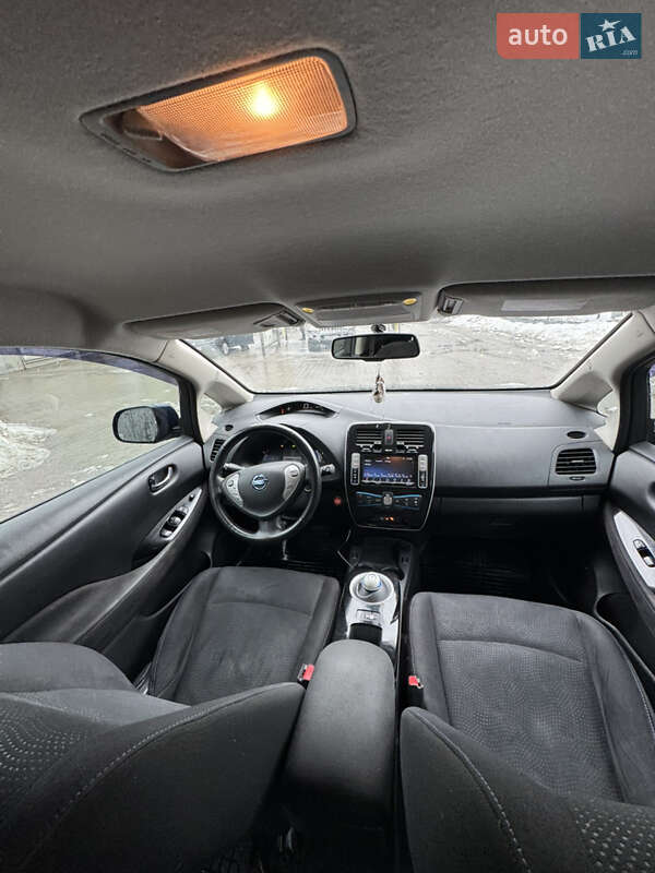 Хэтчбек Nissan Leaf 2016 в Черновцах