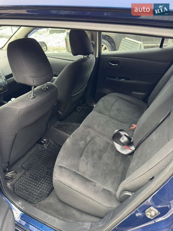 Хэтчбек Nissan Leaf 2016 в Черновцах