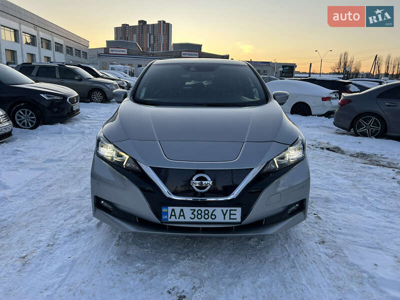 Хетчбек Nissan Leaf 2018 в Києві