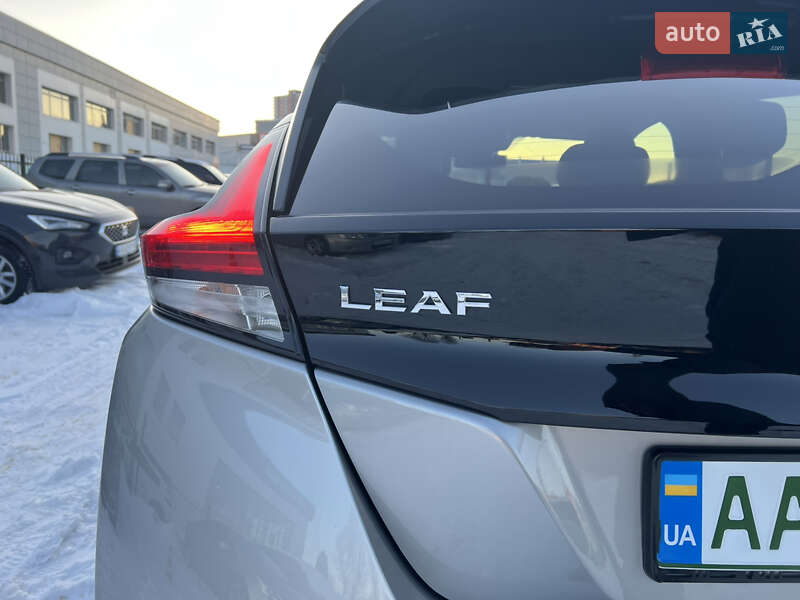 Хетчбек Nissan Leaf 2018 в Києві