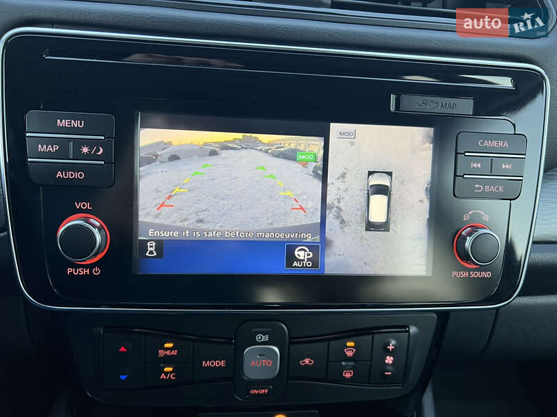 Хетчбек Nissan Leaf 2018 в Києві