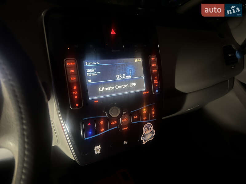 Хэтчбек Nissan Leaf 2012 в Кременце фото 2 Хэтчбек Nissan Leaf 2012 в Кременце