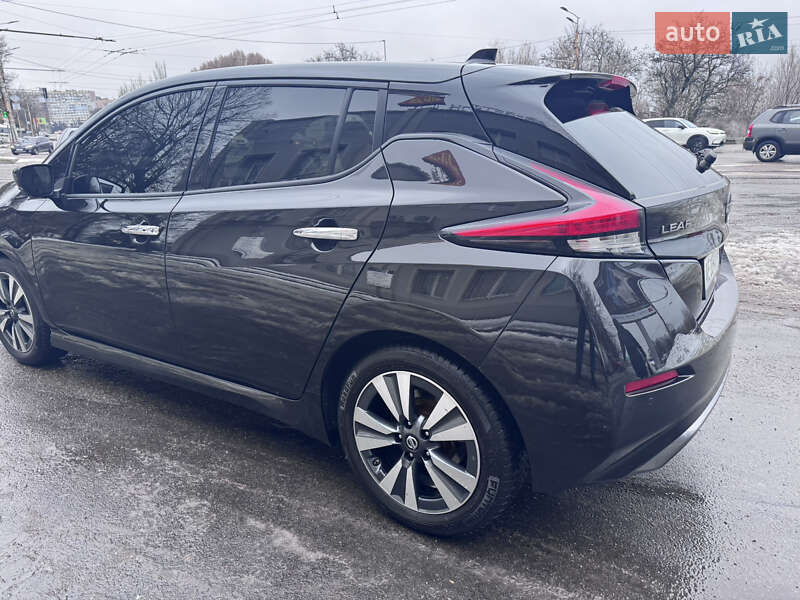 Хэтчбек Nissan Leaf 2022 в Днепре фото 5 Хэтчбек Nissan Leaf 2022 в Днепре