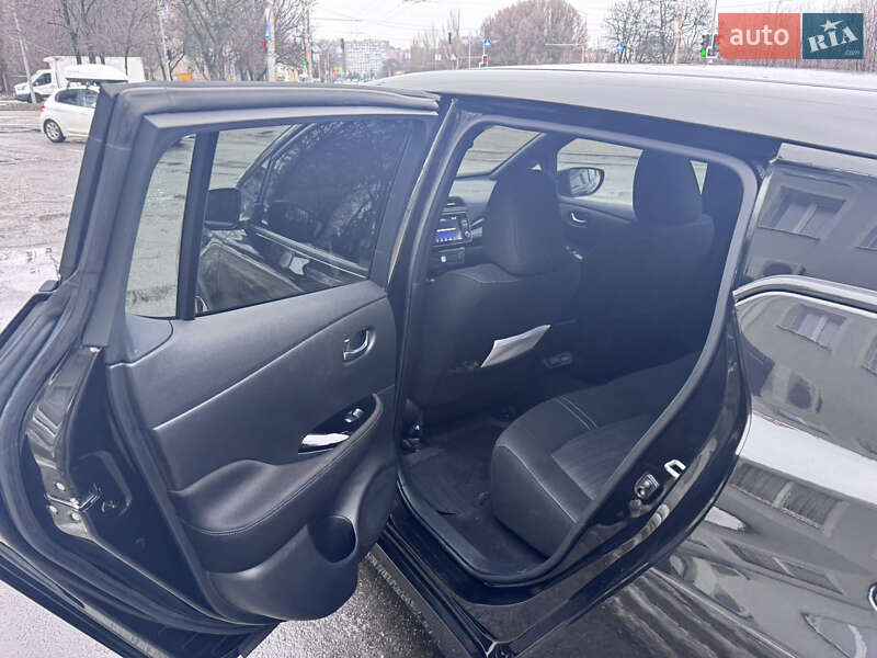 Хэтчбек Nissan Leaf 2022 в Днепре фото 18 Хэтчбек Nissan Leaf 2022 в Днепре