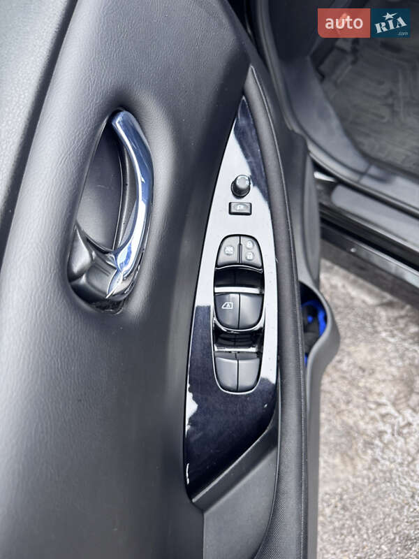 Хэтчбек Nissan Leaf 2022 в Днепре фото 37 Хэтчбек Nissan Leaf 2022 в Днепре
