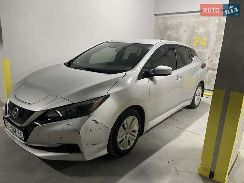 Хэтчбек Nissan Leaf 2020 в Львове фото 5 Хэтчбек Nissan Leaf 2020 в Львове