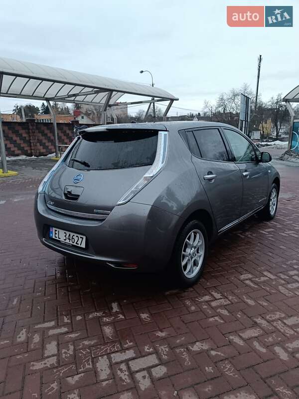 Хэтчбек Nissan Leaf 2014 в Ровно