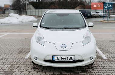 Хетчбек Nissan Leaf 2015 в Чернівцях