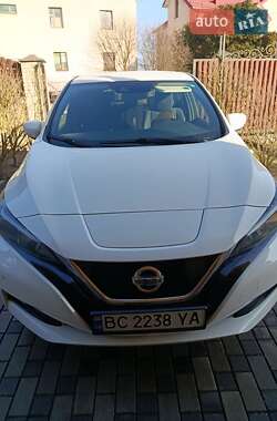 Хэтчбек Nissan Leaf 2018 в Львове