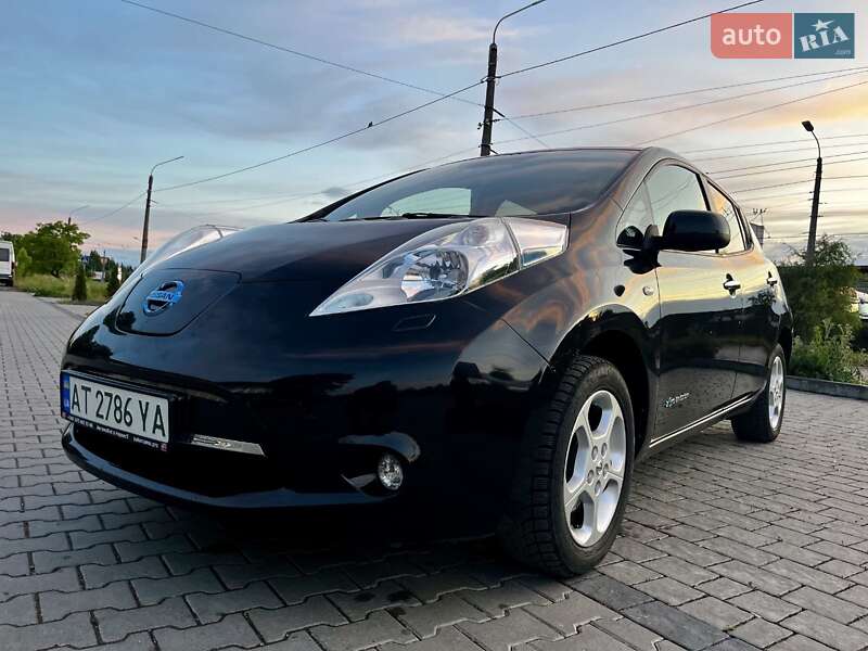 Хэтчбек Nissan Leaf 2015 в Ивано-Франковске