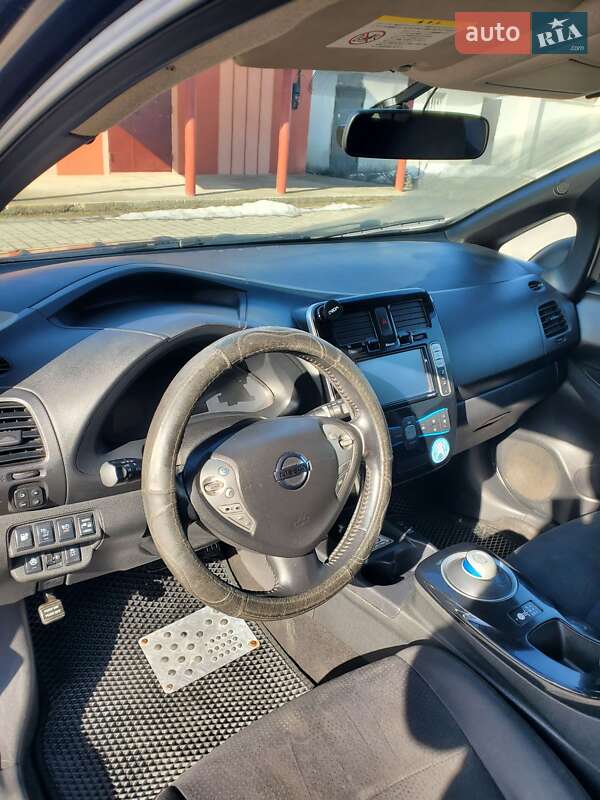 Хетчбек Nissan Leaf 2015 в Добротворі
