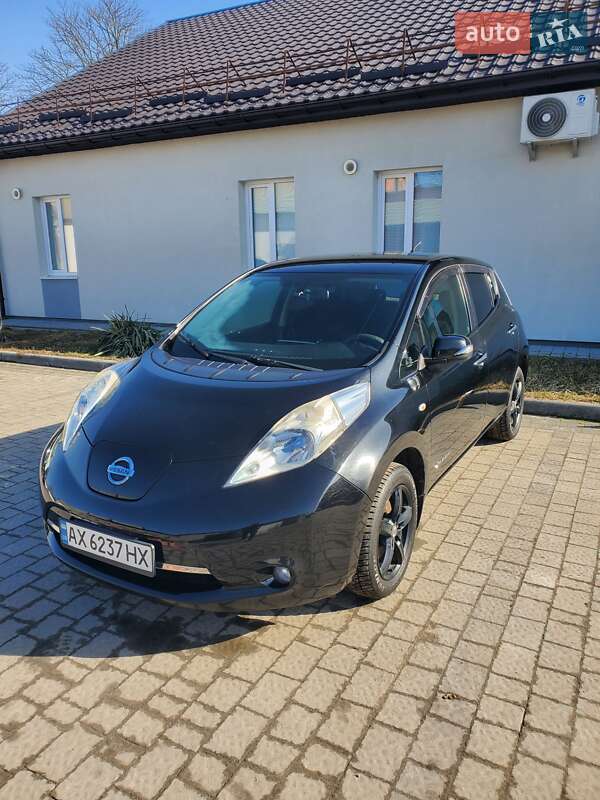 Хетчбек Nissan Leaf 2015 в Добротворі