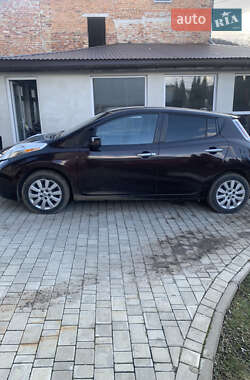 Хэтчбек Nissan Leaf 2014 в Львове
