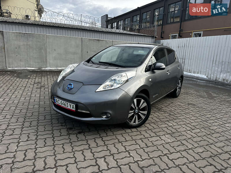 Хэтчбек Nissan Leaf 2013 в Луцке