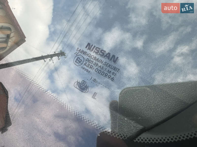 Хетчбек Nissan Leaf 2018 в Чернівцях