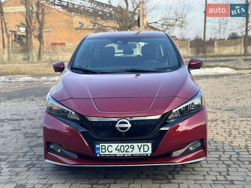 Хетчбек Nissan Leaf 2024 в Шептицькому