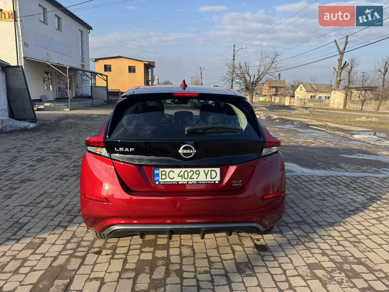 Хетчбек Nissan Leaf 2024 в Шептицькому