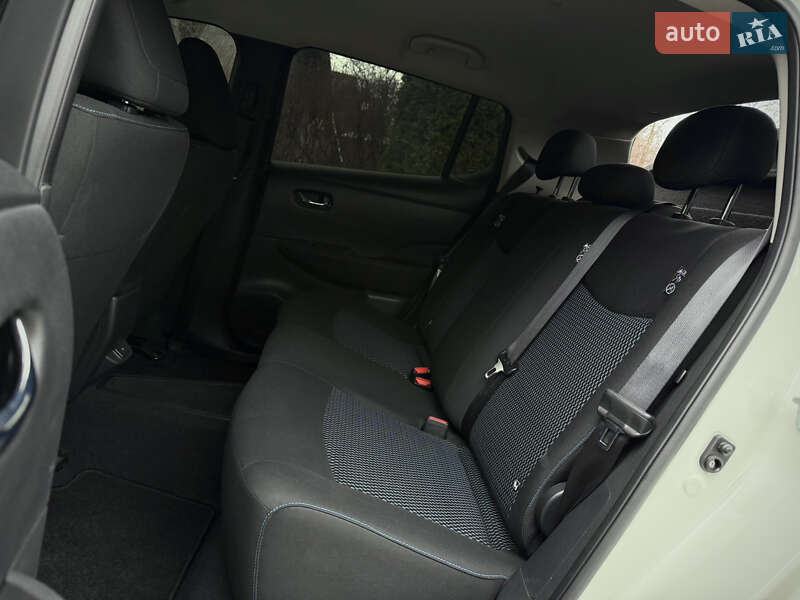 Хэтчбек Nissan Leaf 2021 в Каменском