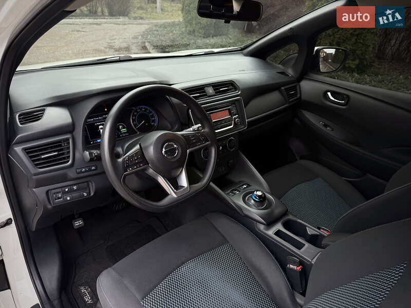 Хэтчбек Nissan Leaf 2021 в Каменском