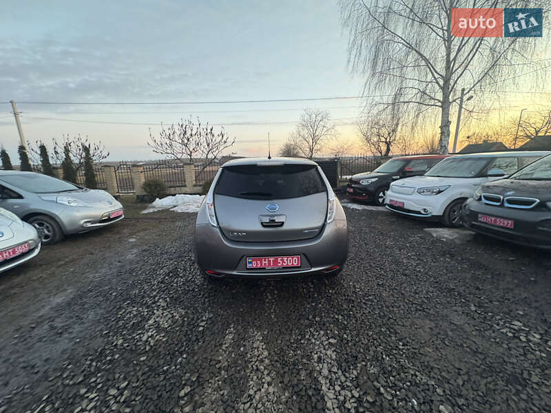 Хетчбек Nissan Leaf 2016 в Луцьку
