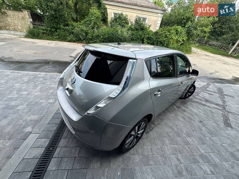 Хэтчбек Nissan Leaf 2015 в Тернополе фото 3 Хэтчбек Nissan Leaf 2015 в Тернополе