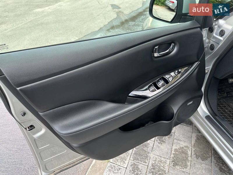Хэтчбек Nissan Leaf 2015 в Тернополе фото 11 Хэтчбек Nissan Leaf 2015 в Тернополе