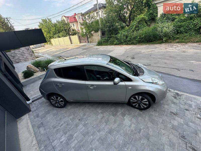 Хэтчбек Nissan Leaf 2015 в Тернополе фото 34 Хэтчбек Nissan Leaf 2015 в Тернополе
