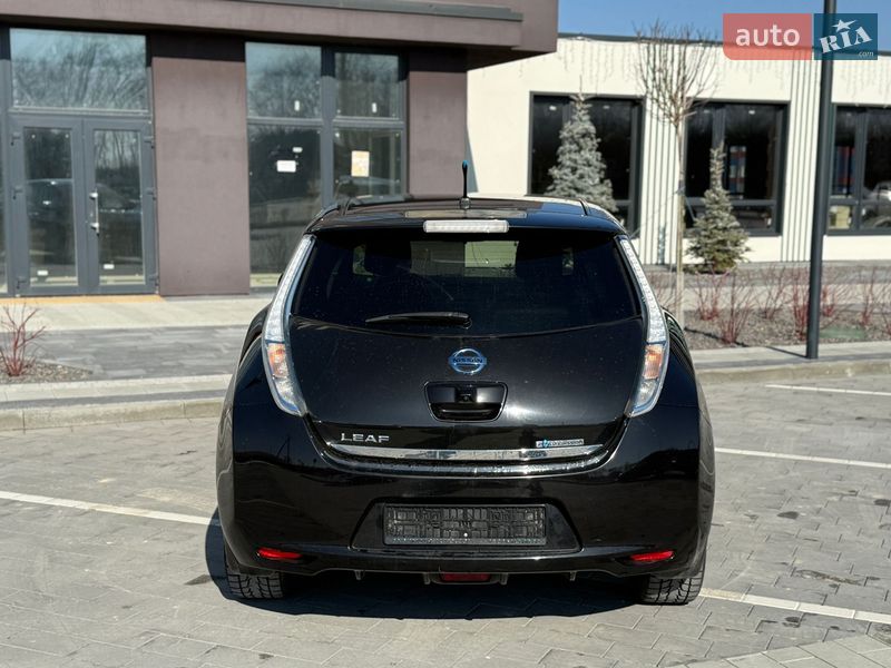 Хэтчбек Nissan Leaf 2014 в Городке фото 5 Хэтчбек Nissan Leaf 2014 в Городке