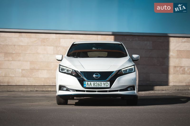 Хетчбек Nissan Leaf 2020 в Києві