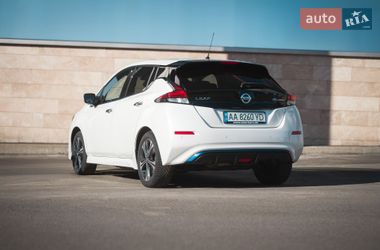 Хетчбек Nissan Leaf 2020 в Києві