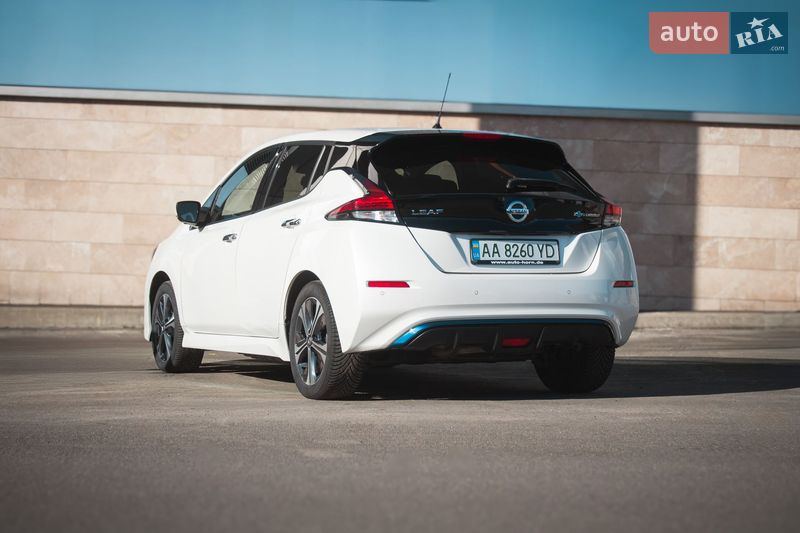 Хетчбек Nissan Leaf 2020 в Києві